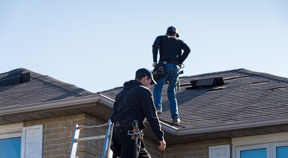 How to Find Out if A Roofer is Insured and Licensed